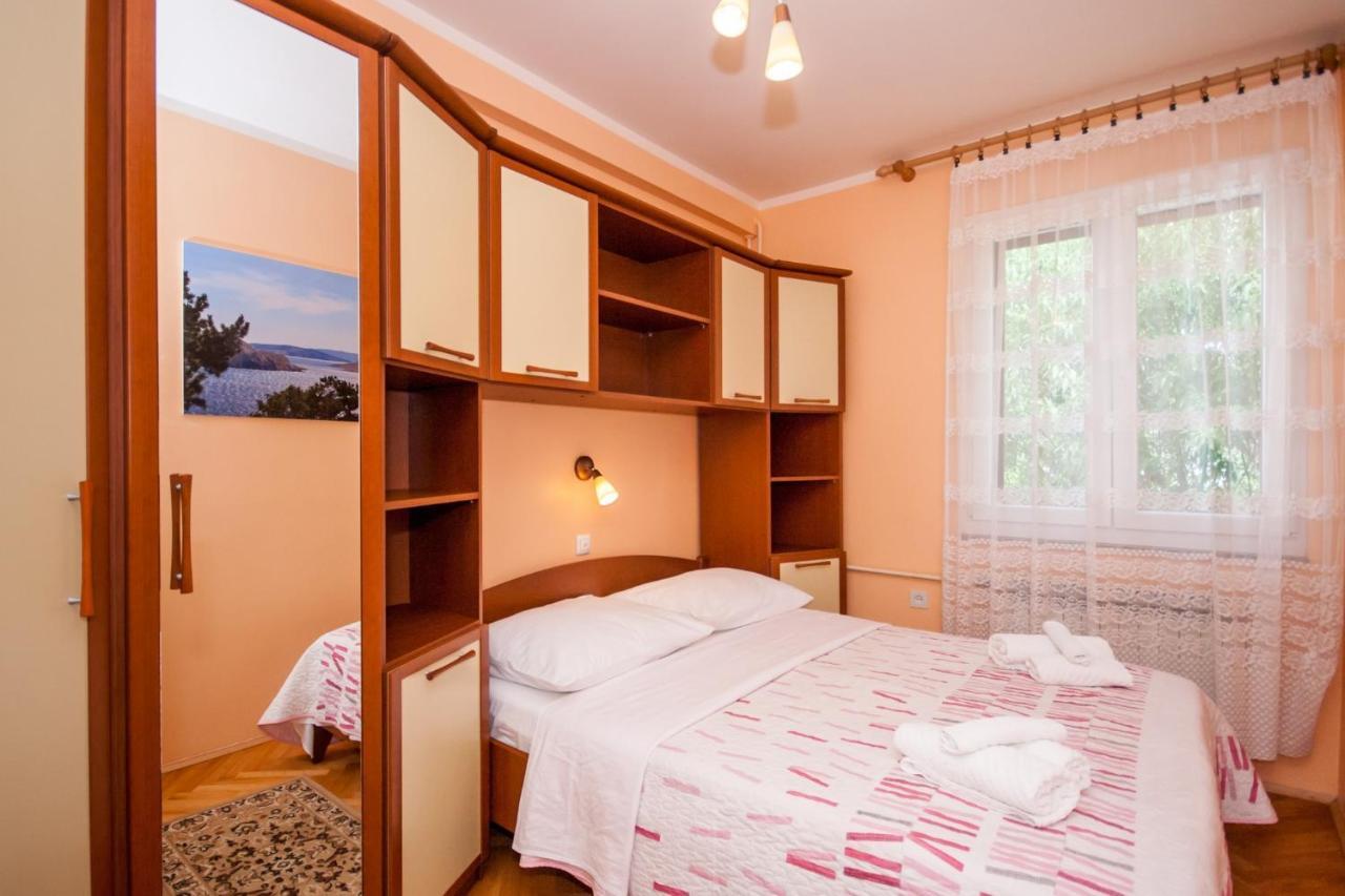Apartments Surfinia Baska  Exterior photo